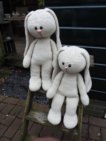 Xxl bunny zittend of staand linnen