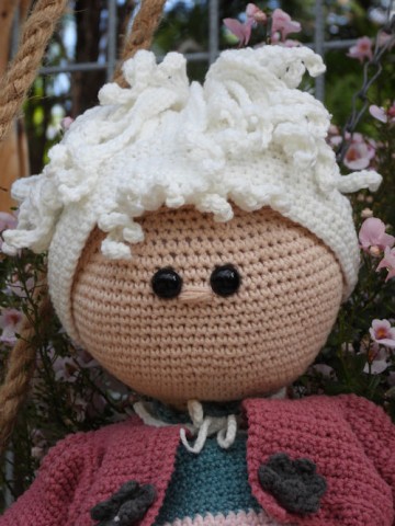 Xxl funny pruikje ivoor